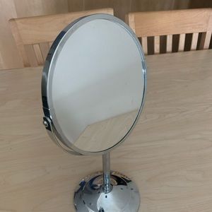 Cute desk mirror